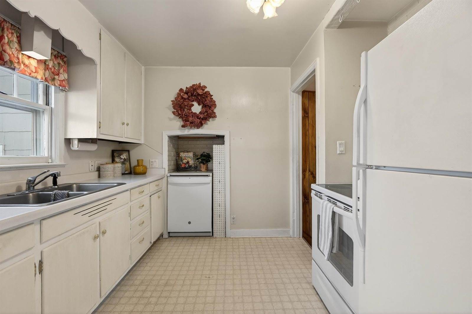 463 Case Avenue, Wisconsin Rapids, WI 54494