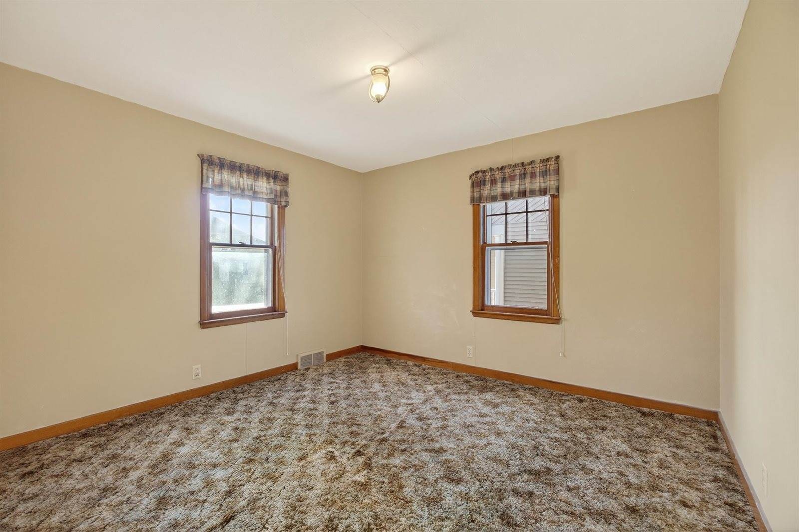 463 Case Avenue, Wisconsin Rapids, WI 54494