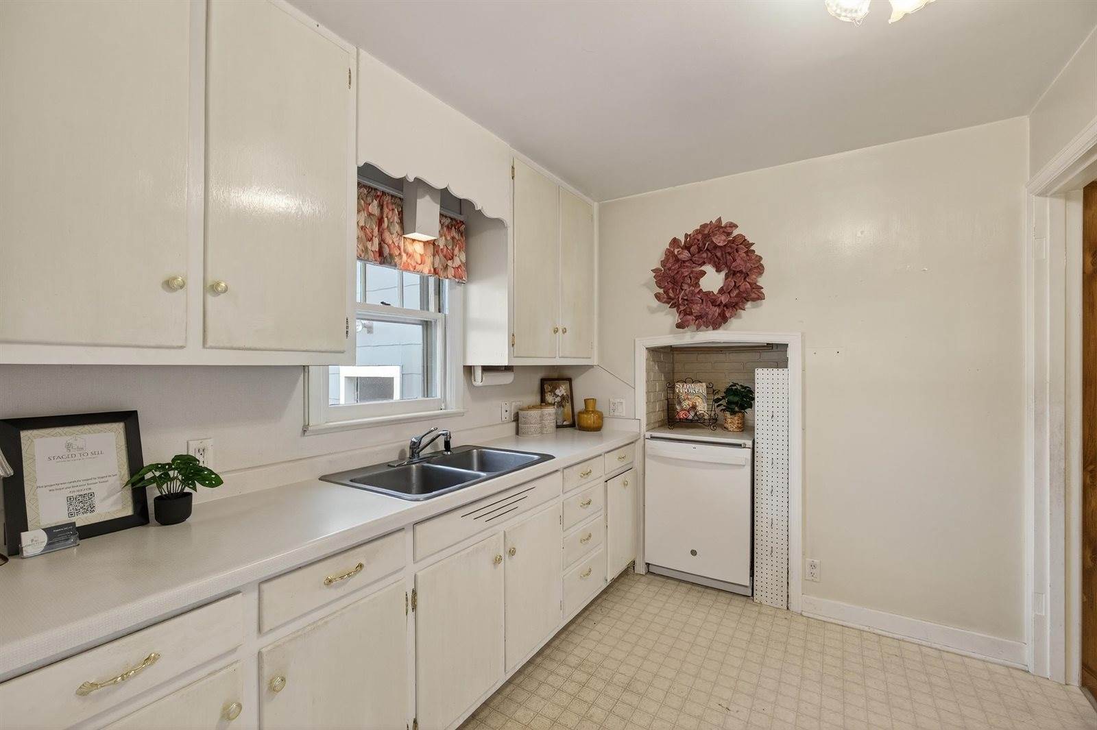 463 Case Avenue, Wisconsin Rapids, WI 54494