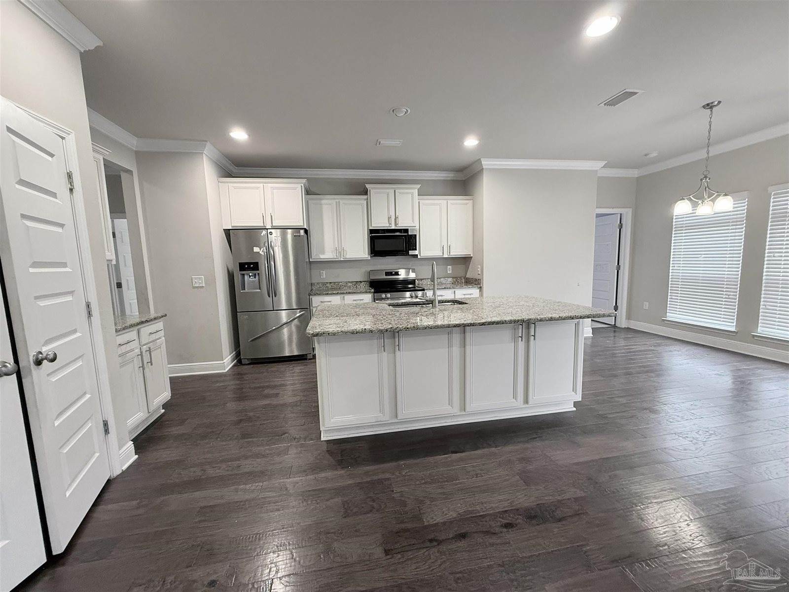 4503 Oak Orchard Cir, Pace, FL 32571