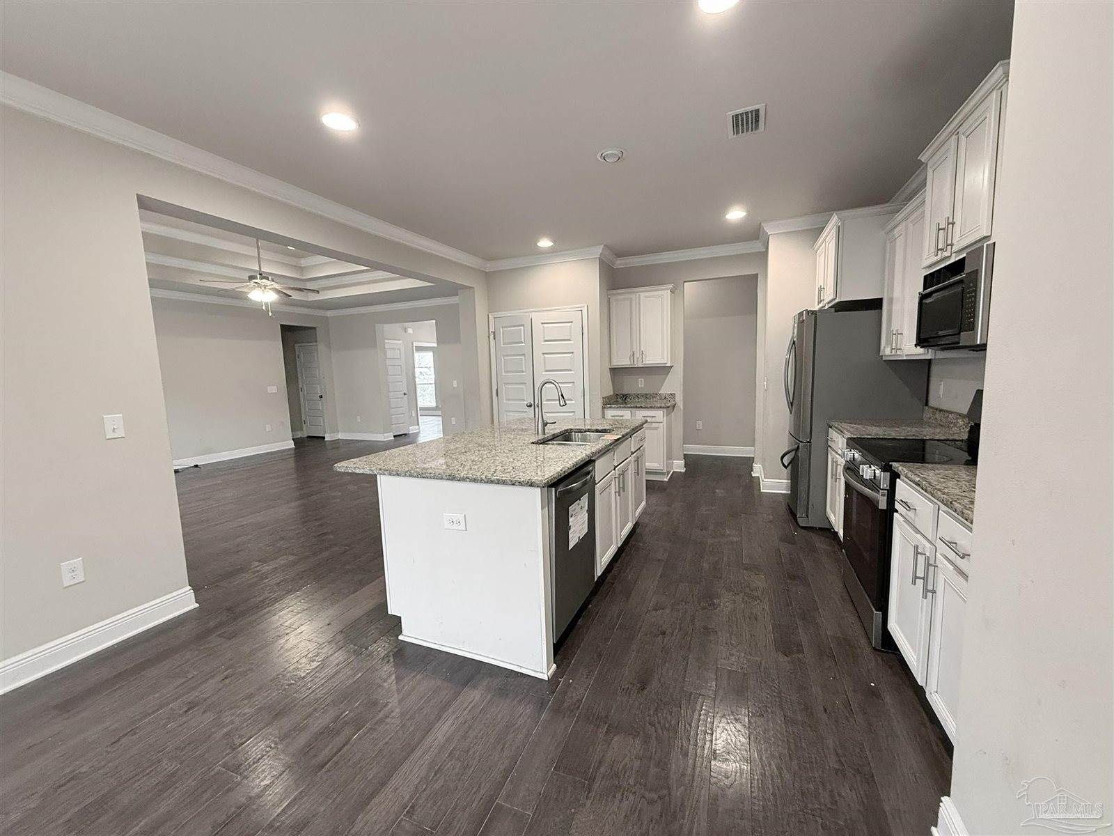 4503 Oak Orchard Cir, Pace, FL 32571