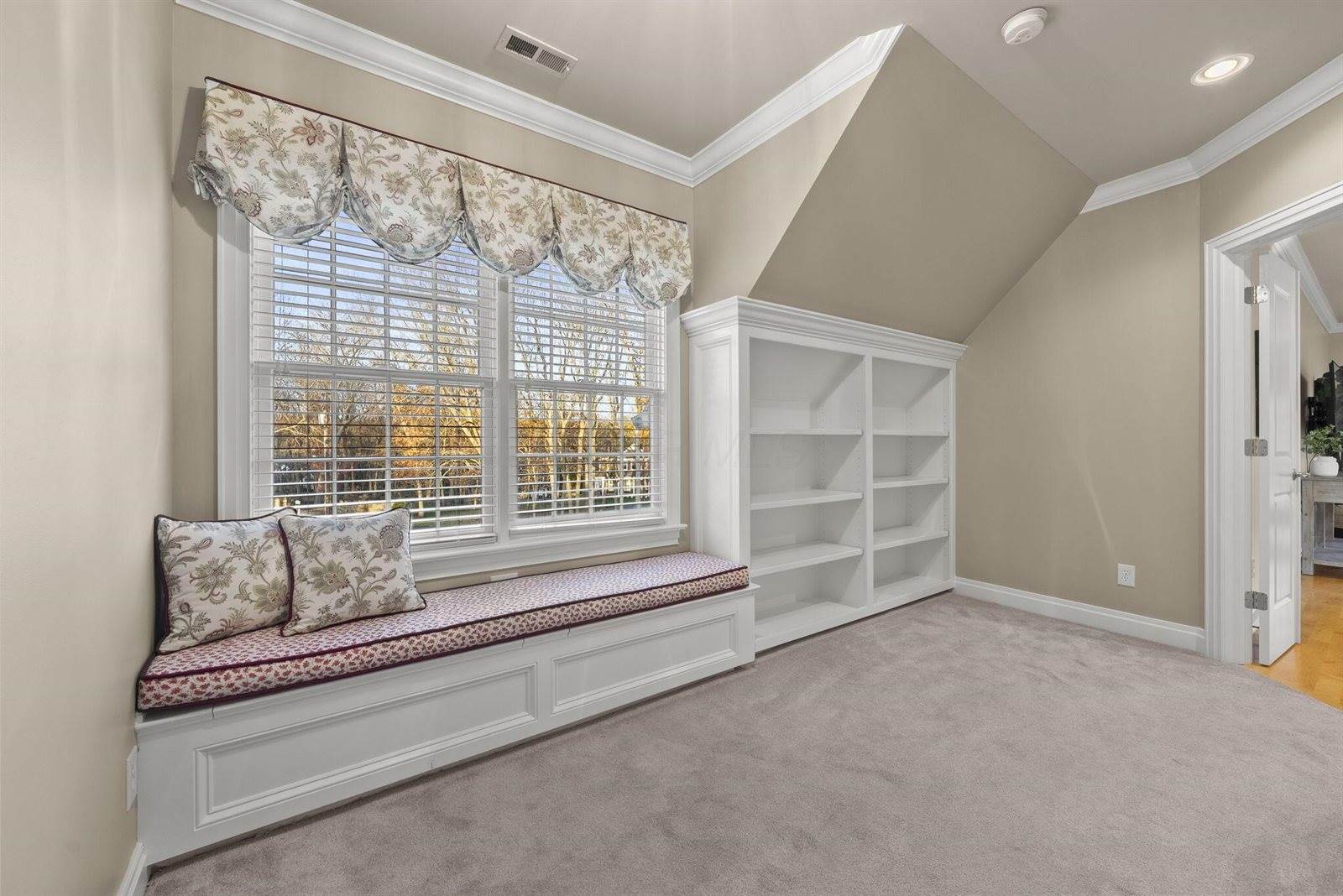 4372 Dublin Road, Columbus, OH 43221