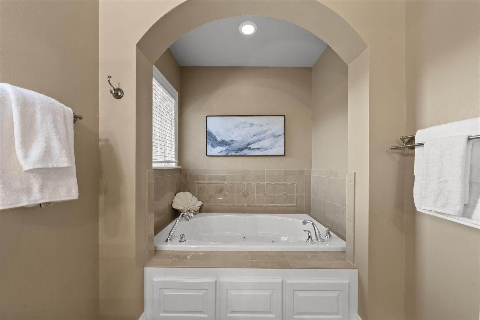 4372 Dublin Road, Columbus, OH 43221