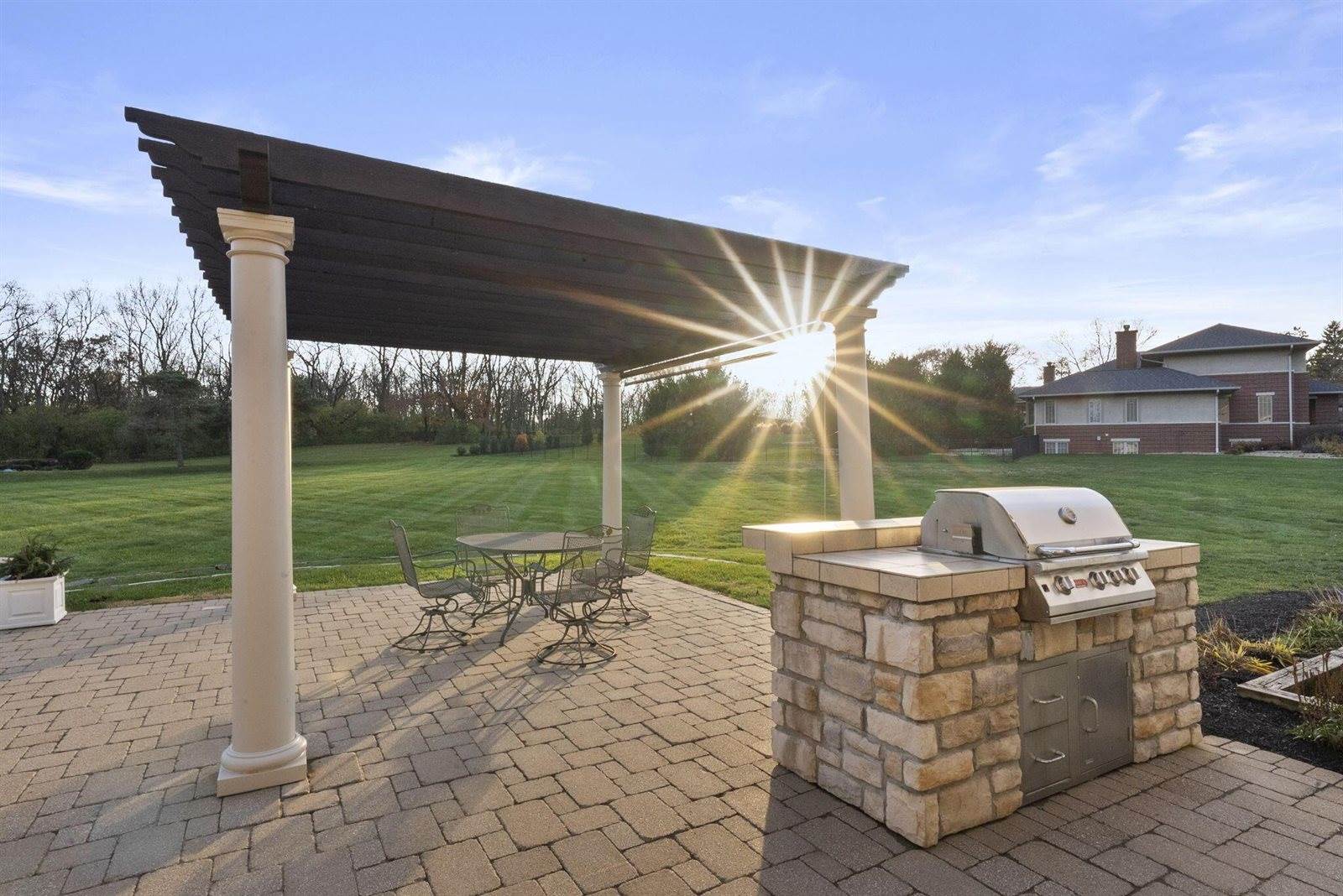 4372 Dublin Road, Columbus, OH 43221