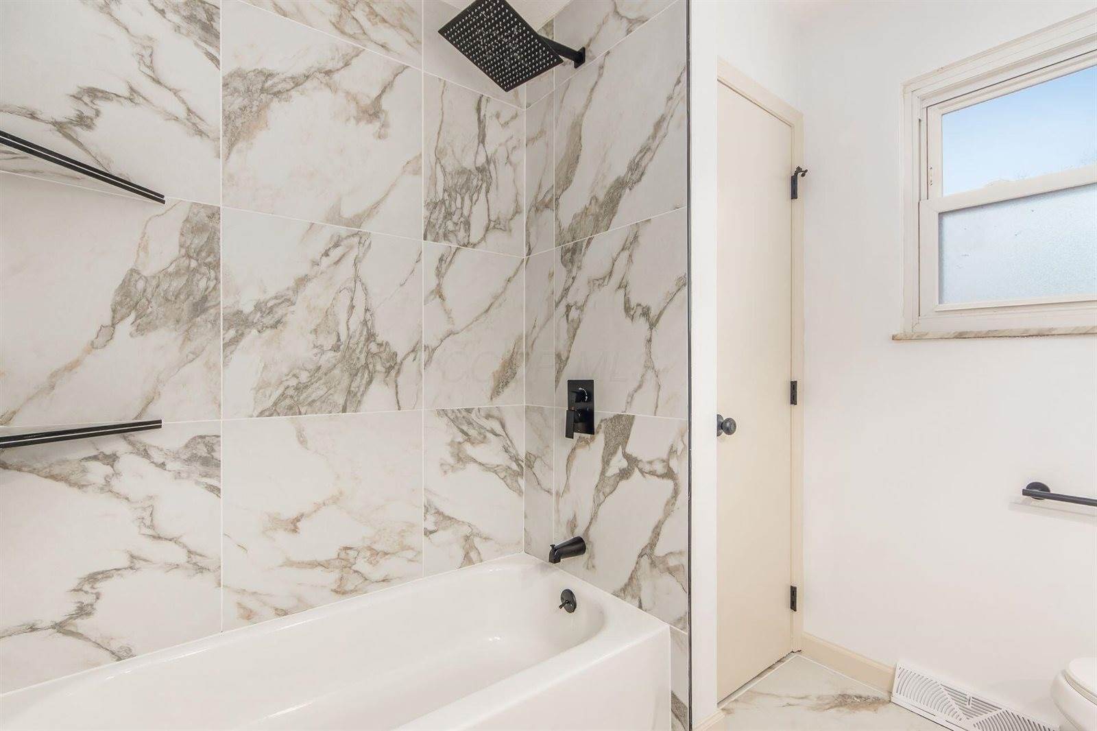 6483 Borr Avenue, Reynoldsburg, OH 43068