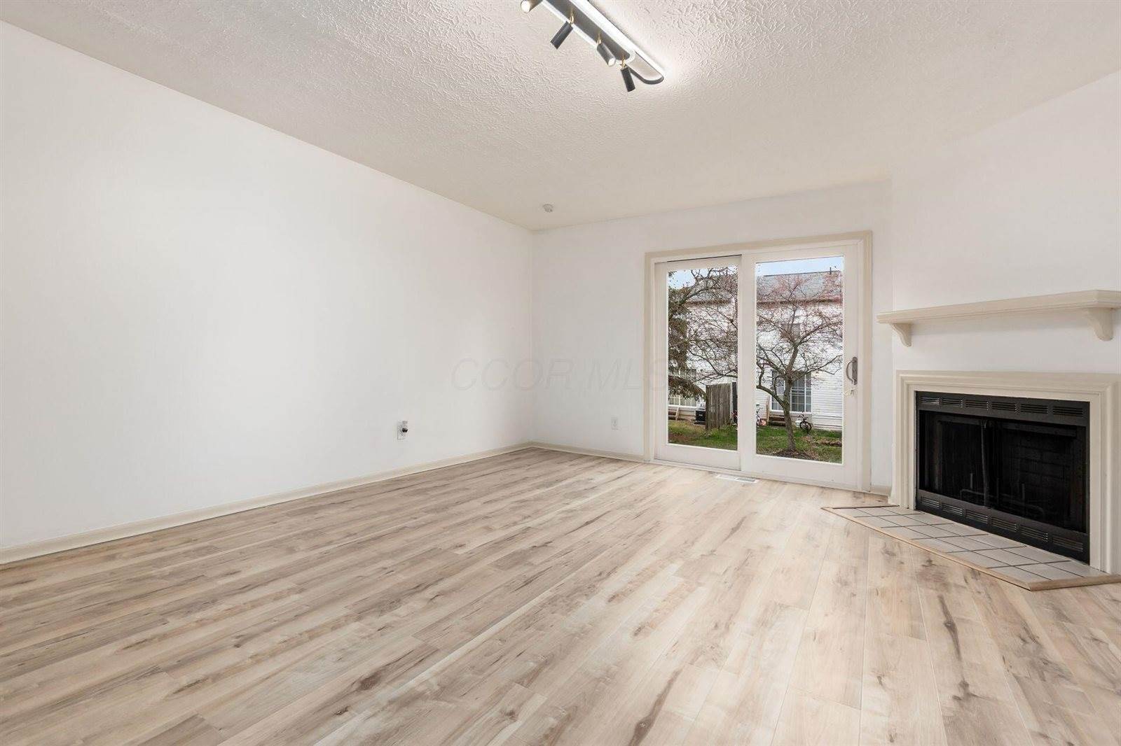 233 Macfalls Way, Blacklick, OH 43004