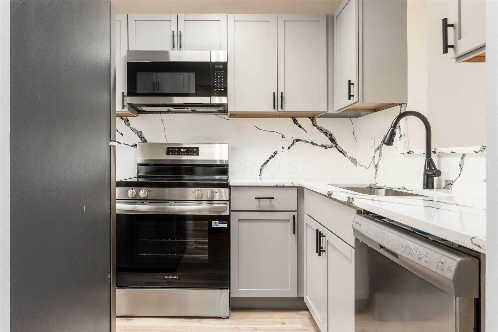 233 Macfalls Way, Blacklick, OH 43004