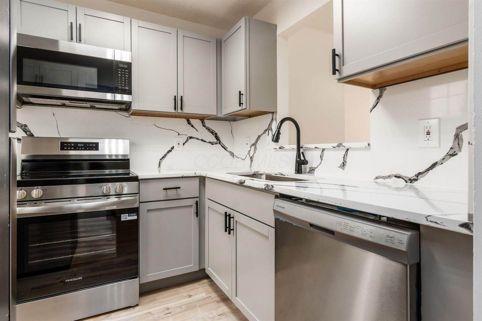 233 Macfalls Way, Blacklick, OH 43004