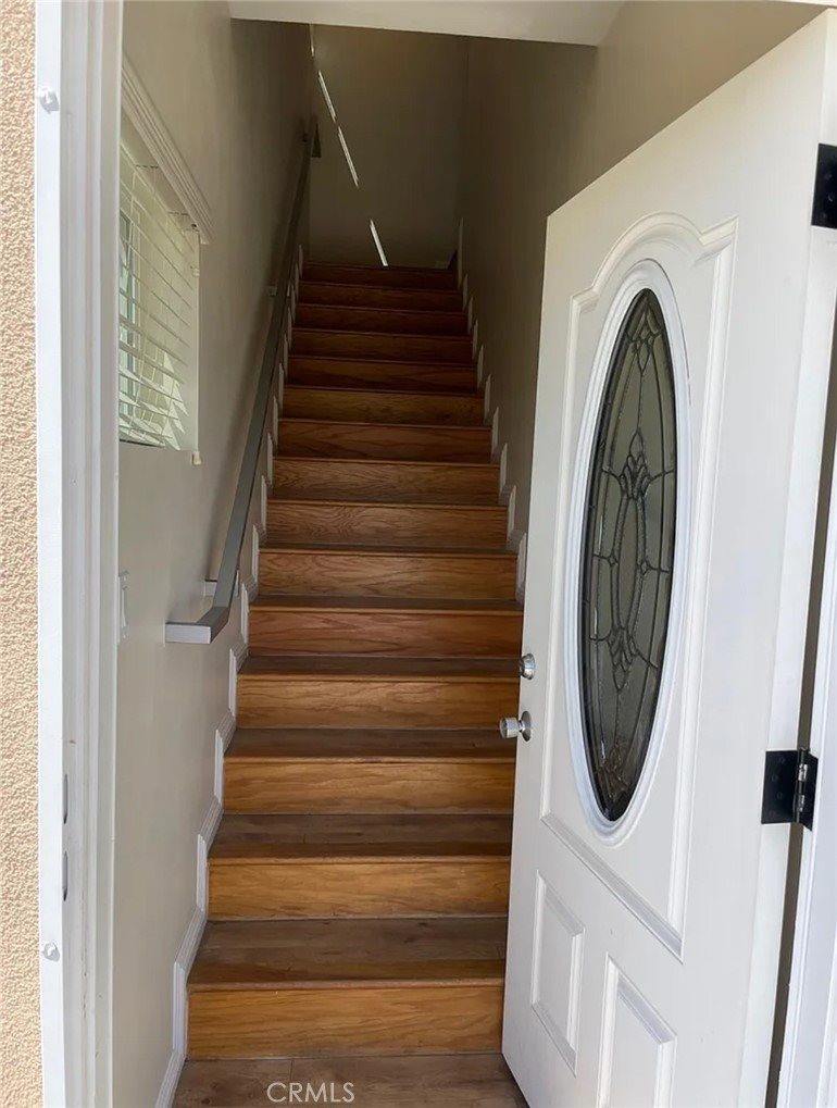 10324 Eton Ave, Chatsworth, CA 91311