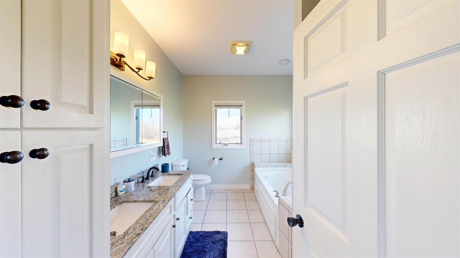 E2732 Brinkman Ridge Rd, Hamburg, WI 54621