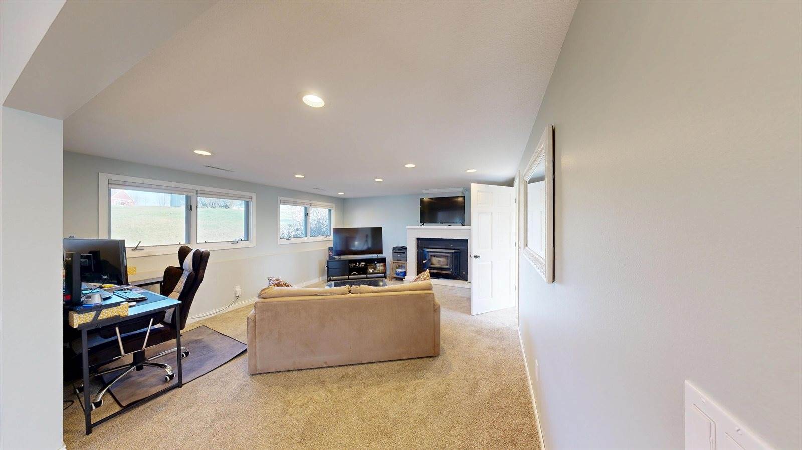 E2732 Brinkman Ridge Rd, Hamburg, WI 54621