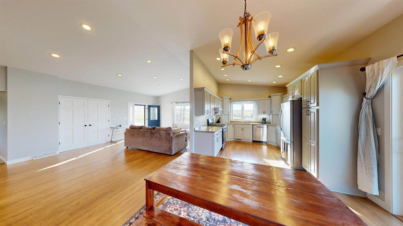 E2732 Brinkman Ridge Rd, Hamburg, WI 54621