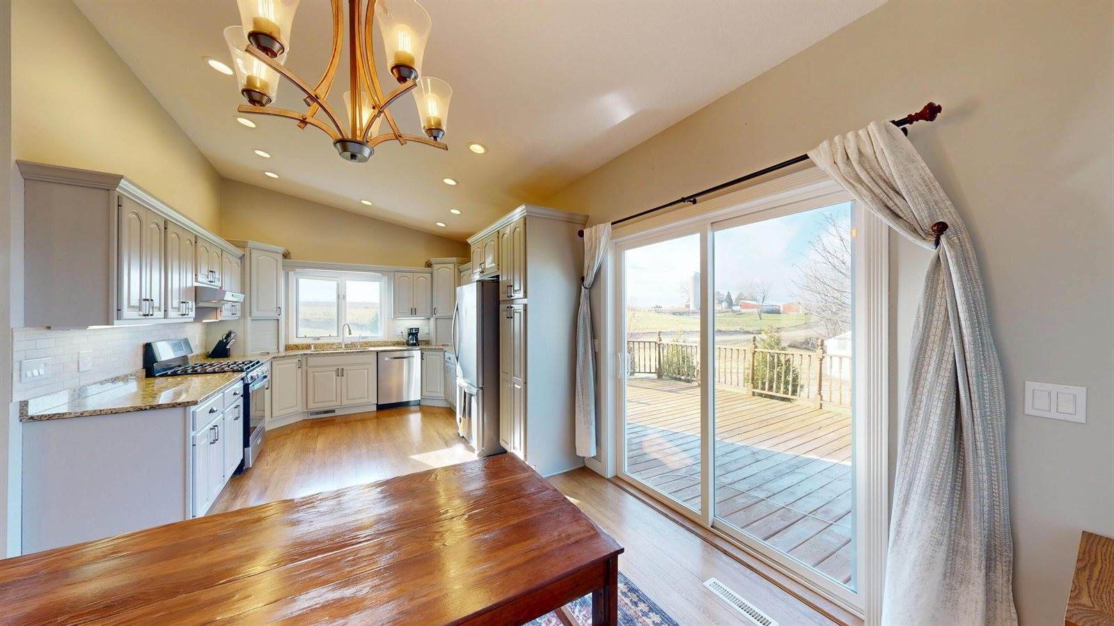 E2732 Brinkman Ridge Rd, Hamburg, WI 54621