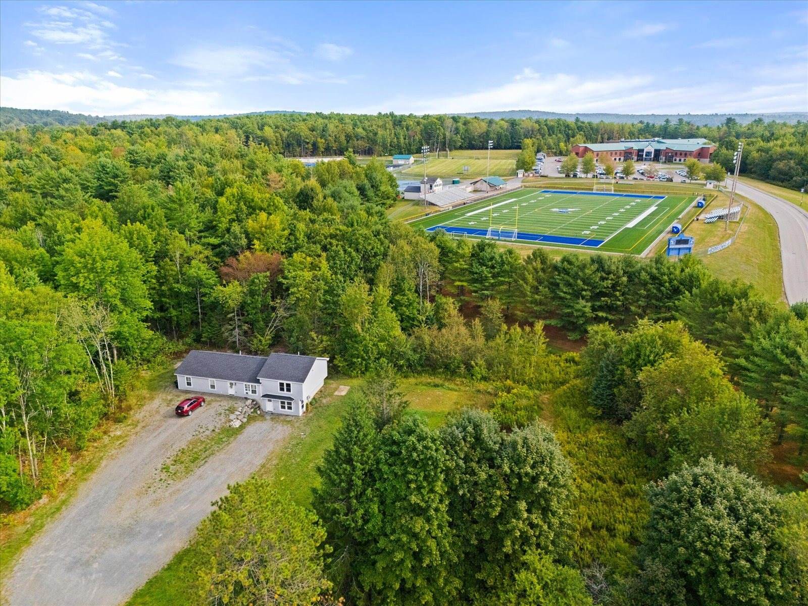 2425 US-2, Hermon, ME 04401