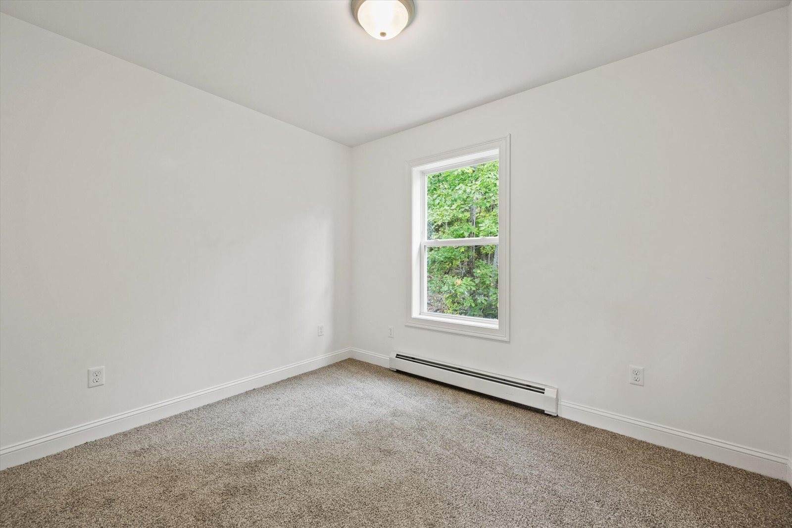 2425 US-2, Hermon, ME 04401