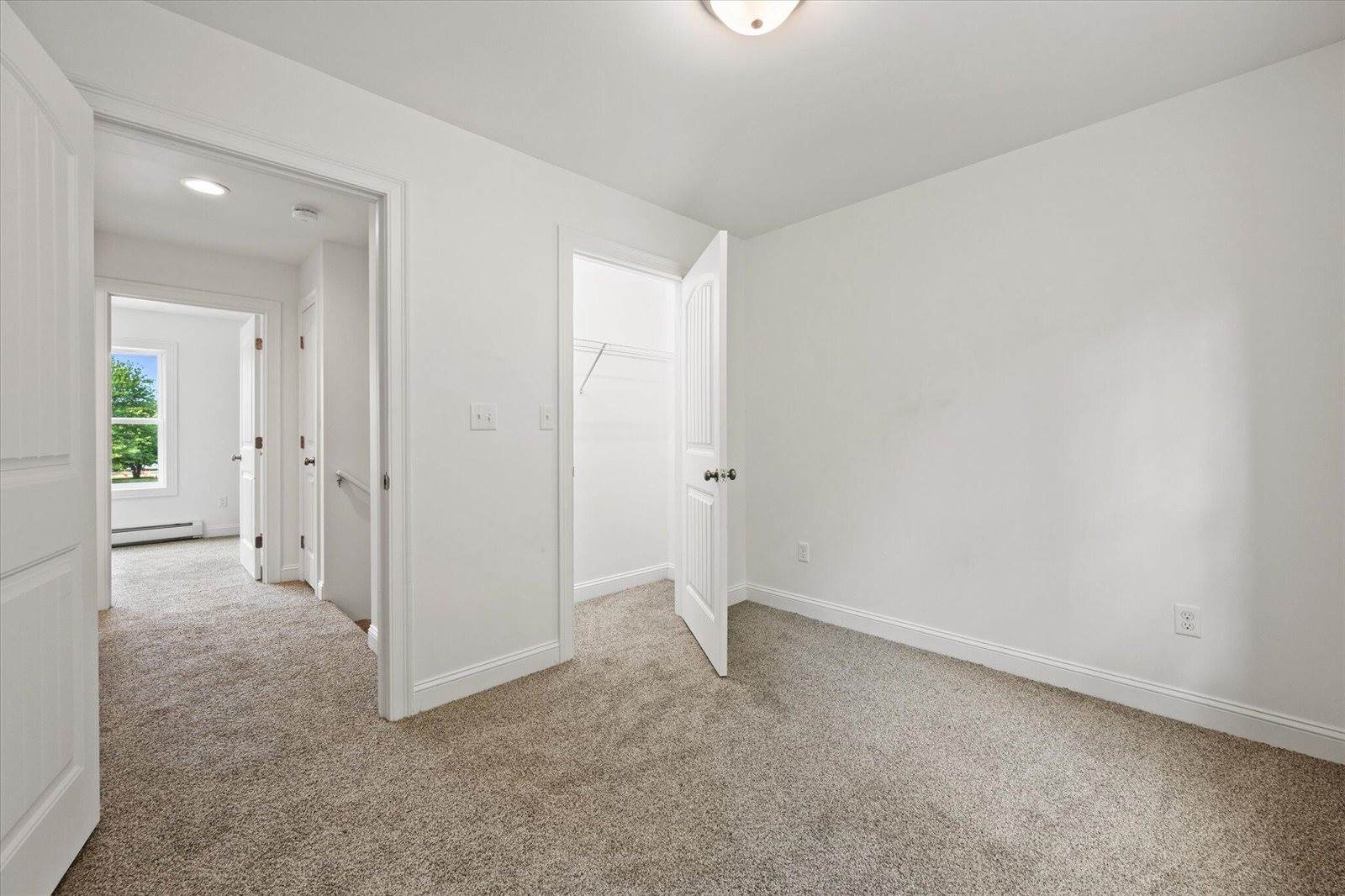 2425 US-2, Hermon, ME 04401