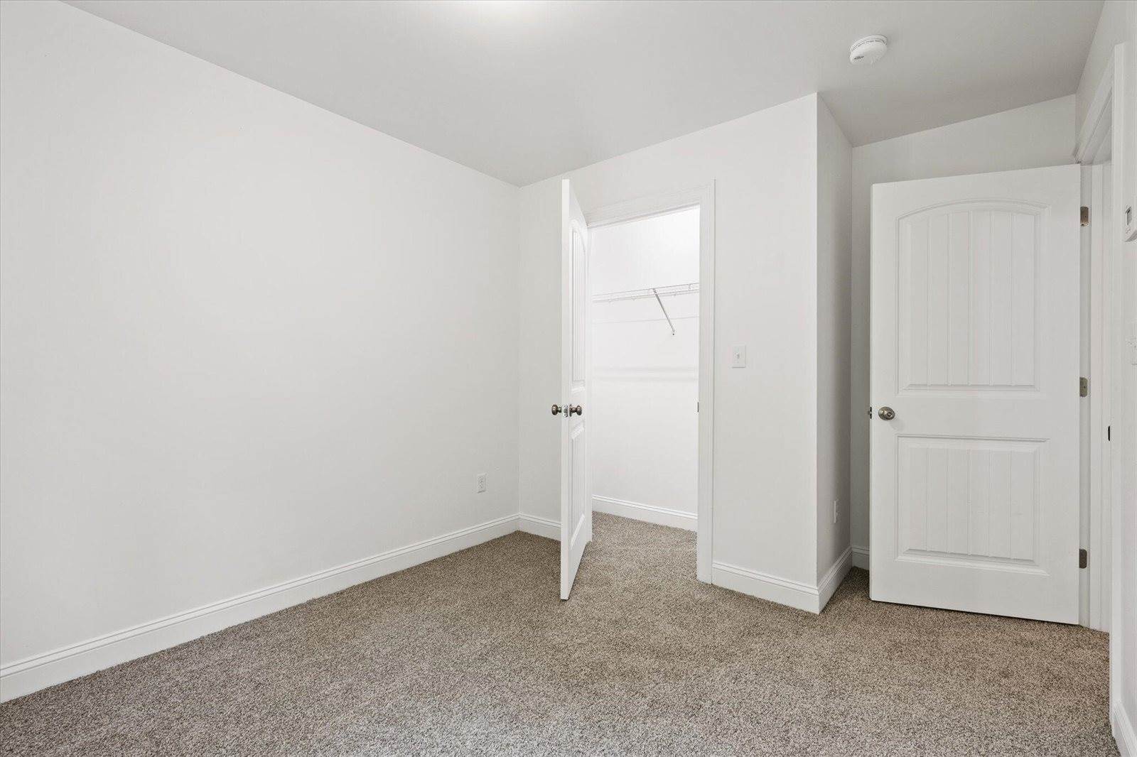 2425 US-2, Hermon, ME 04401