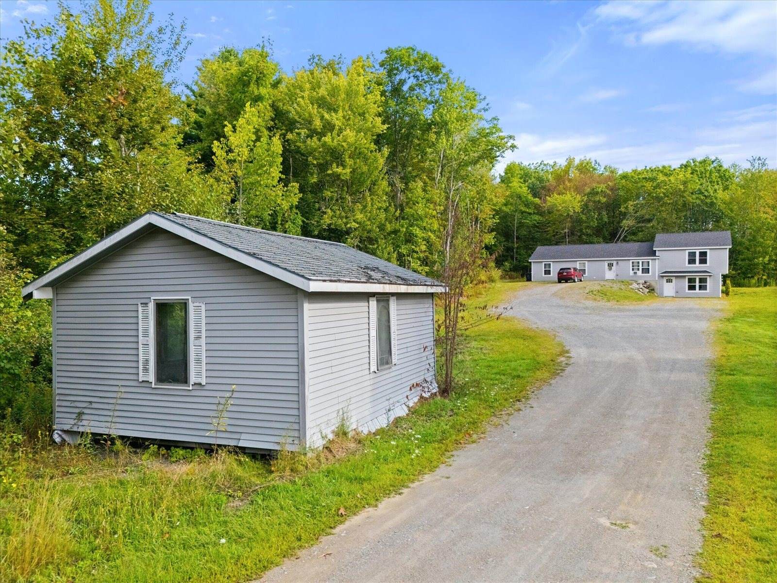2425 US-2, Hermon, ME 04401