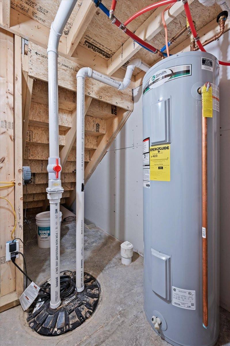 2425 US-2, Hermon, ME 04401