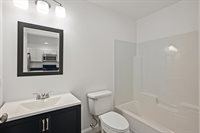 2425 US-2, Hermon, ME 04401