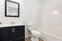 2425 US-2, Hermon, ME 04401