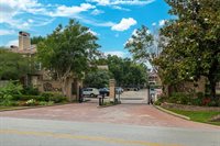 1860 White Oak Drive, Houston, TX 77009