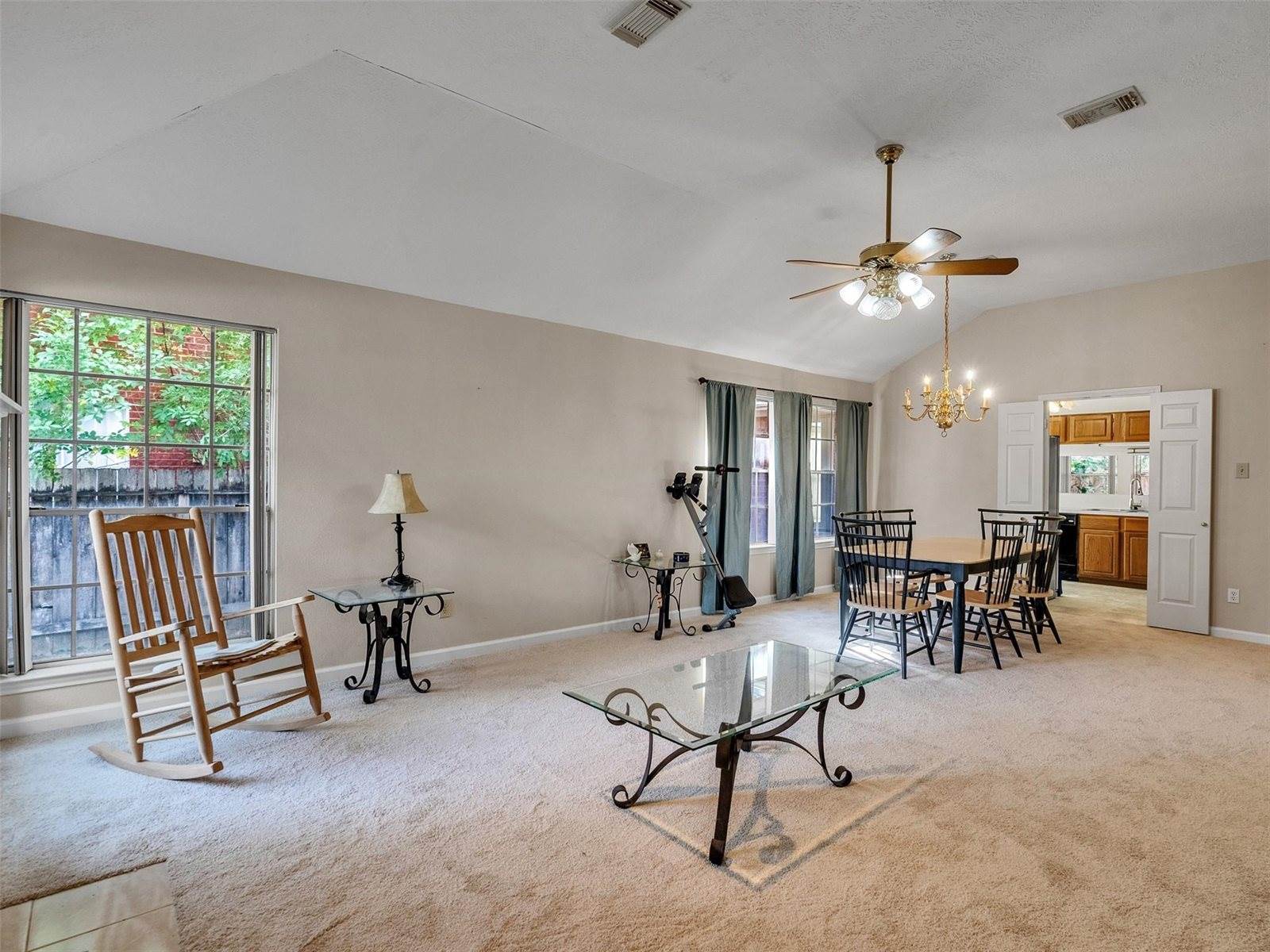 2902 Hollow Creek Drive, Houston, TX 77082