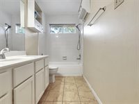 2902 Hollow Creek Drive, Houston, TX 77082