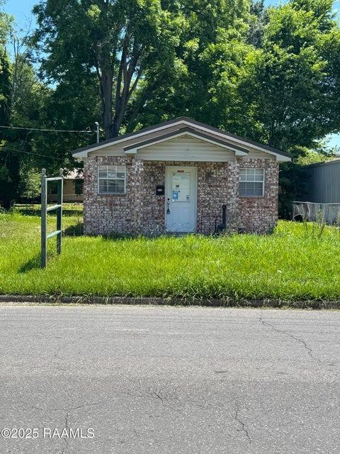 119 S Bullard, Opelousas, LA 70570