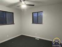 3513 SW Moundview DR, Topeka, KS 66614