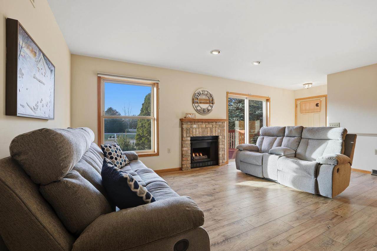 260 White Oak Avenue, Plover, WI 54467