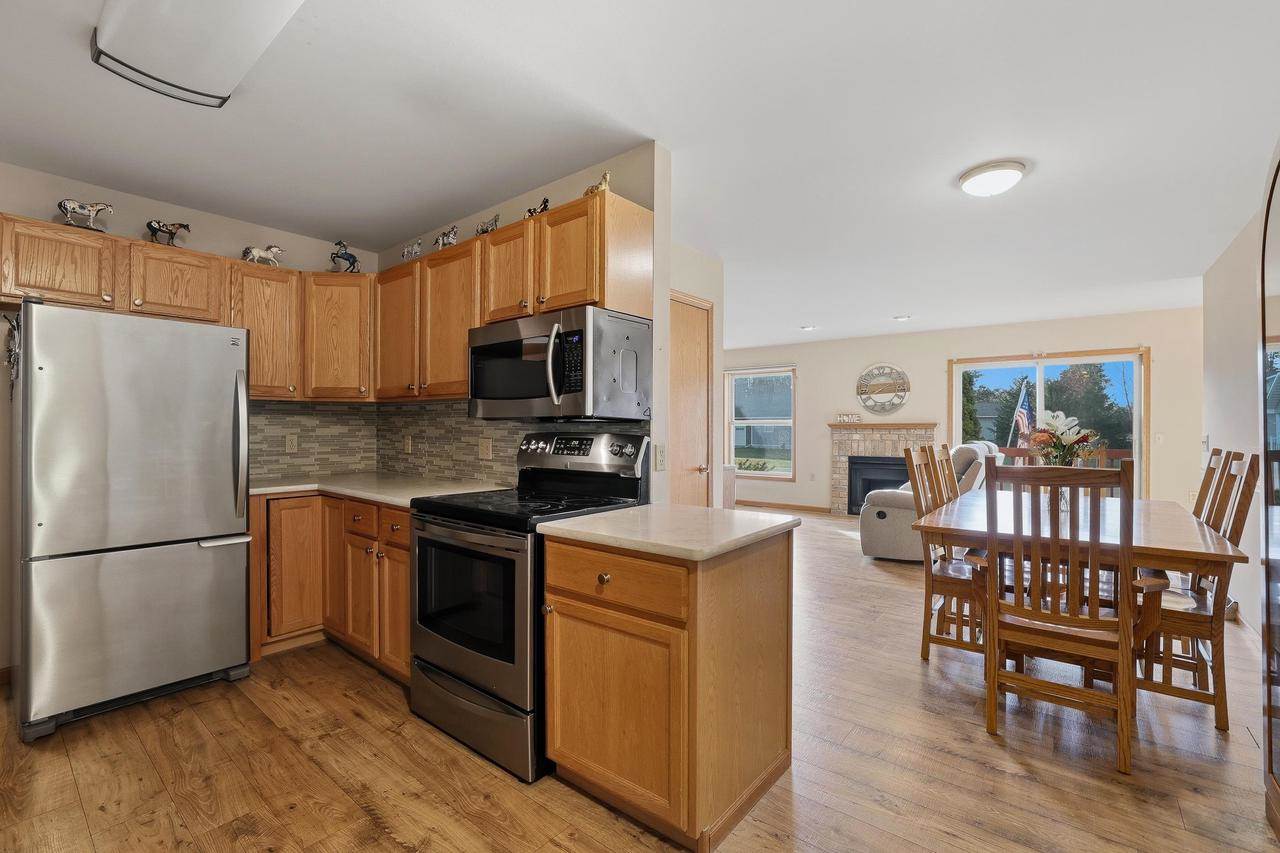 260 White Oak Avenue, Plover, WI 54467