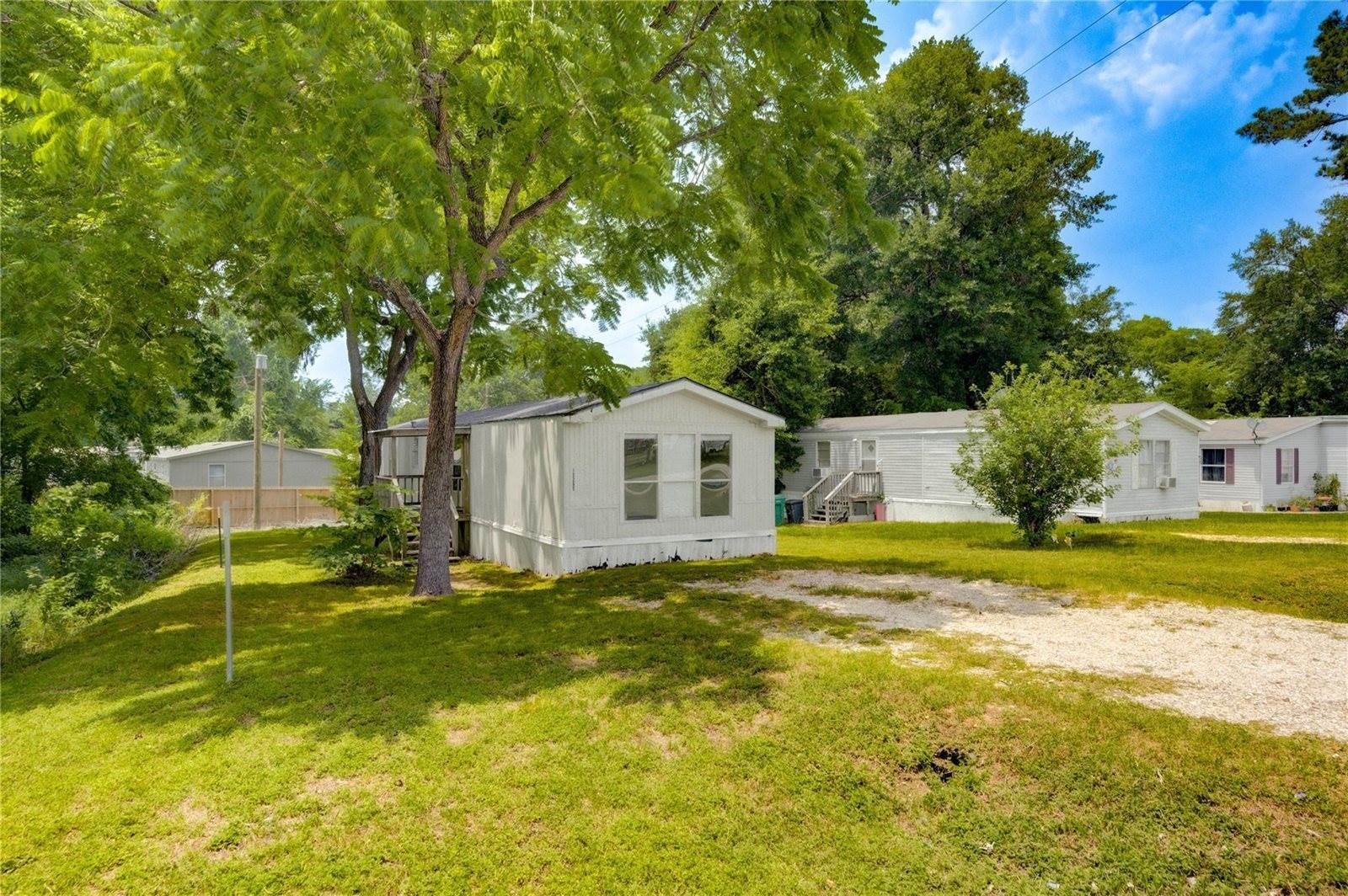 13265 Pecan Tree Drive, Willis, TX 77318