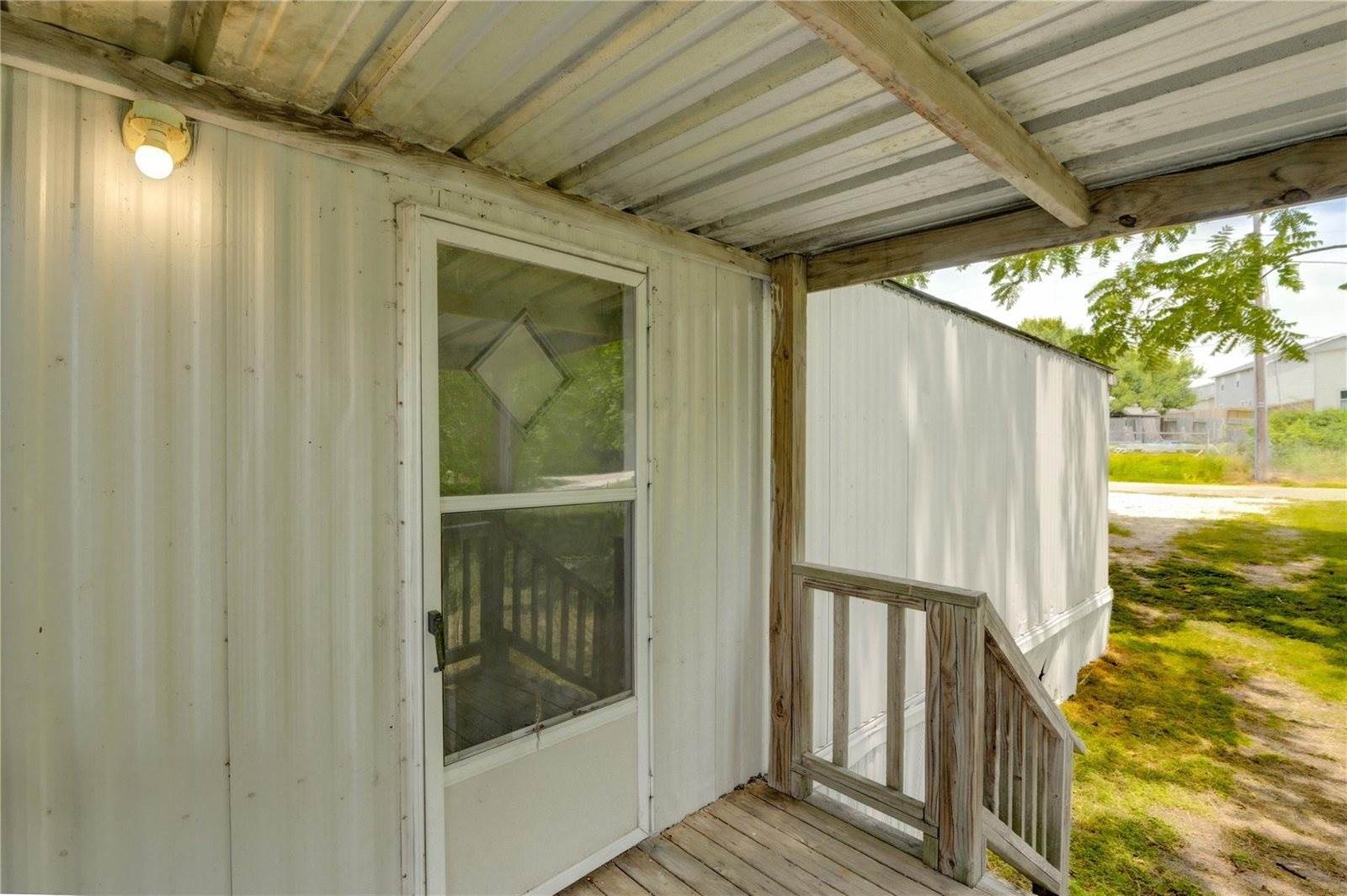 13265 Pecan Tree Drive, Willis, TX 77318