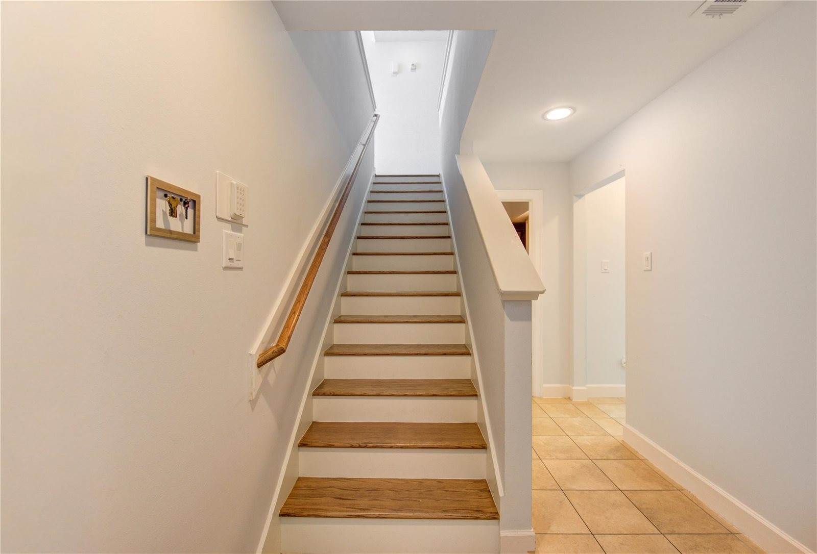 650 Westcross Street, Houston, TX 77018