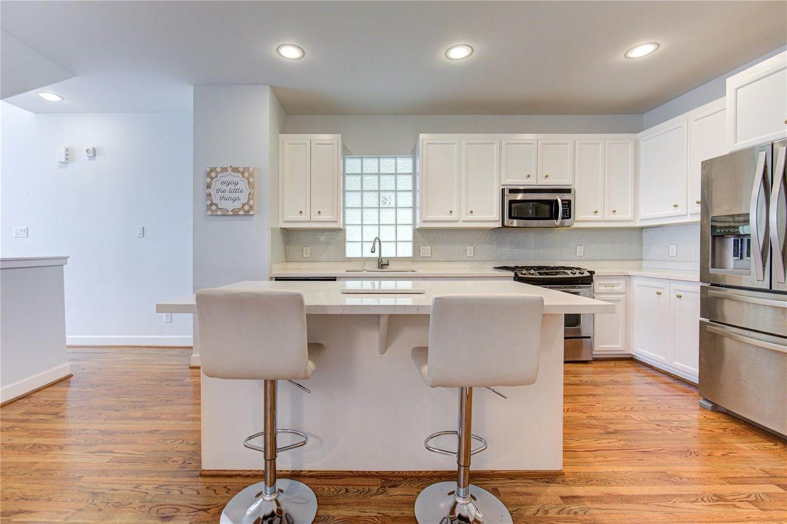 650 Westcross Street, Houston, TX 77018