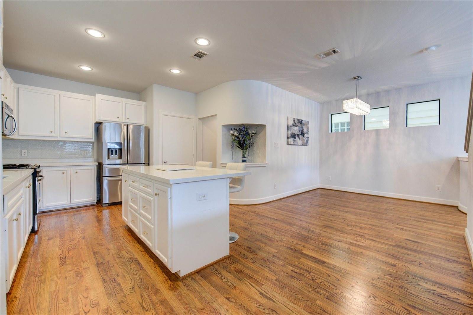 650 Westcross Street, Houston, TX 77018