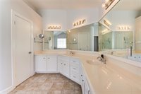 650 Westcross Street, Houston, TX 77018