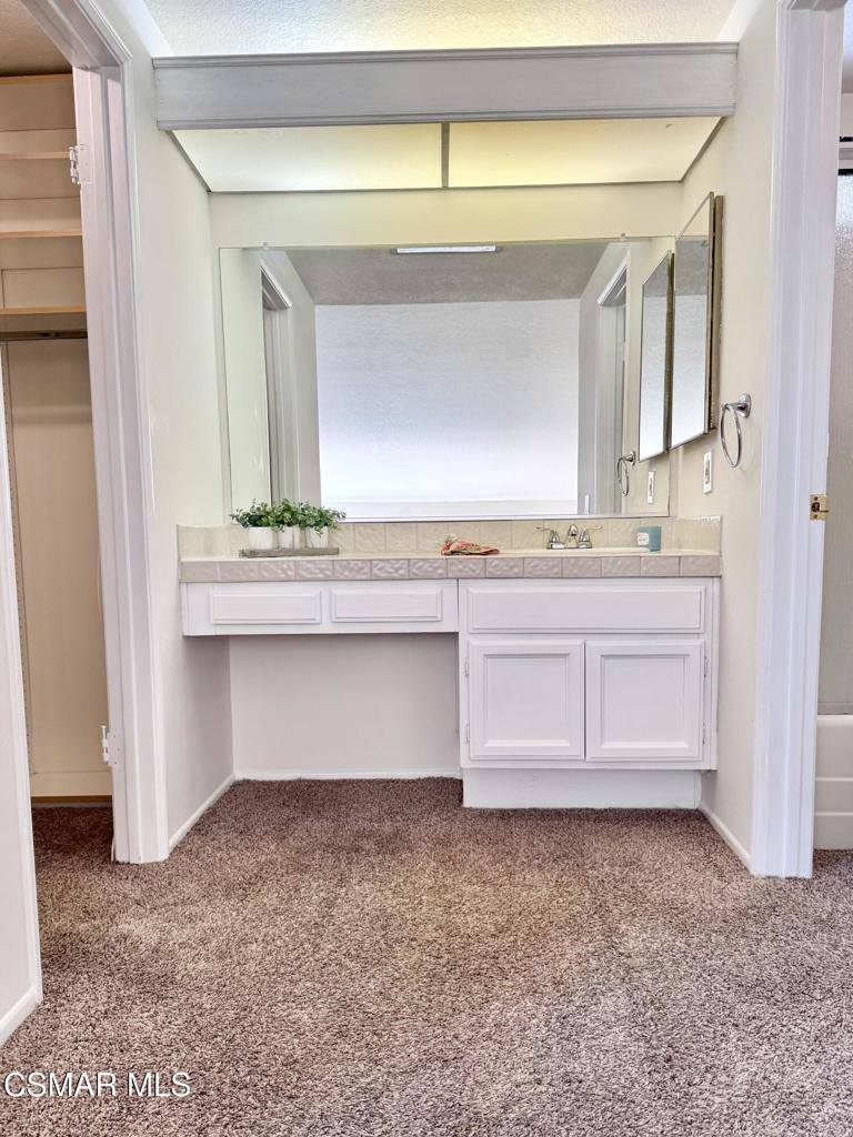 5714 Skyview Way, #E, Agoura Hills, CA 91301