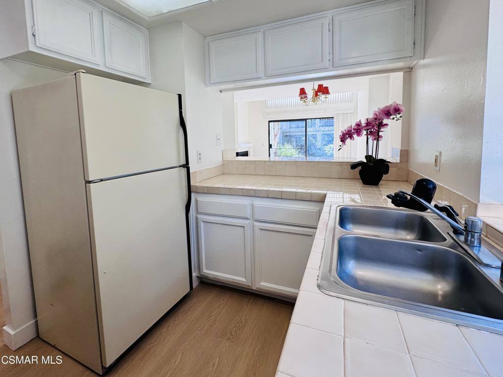 5714 Skyview Way, #E, Agoura Hills, CA 91301