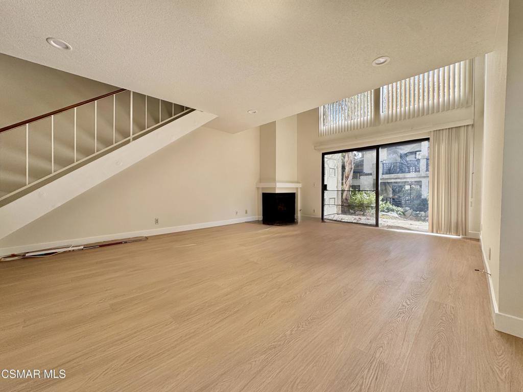 5714 Skyview Way, #E, Agoura Hills, CA 91301