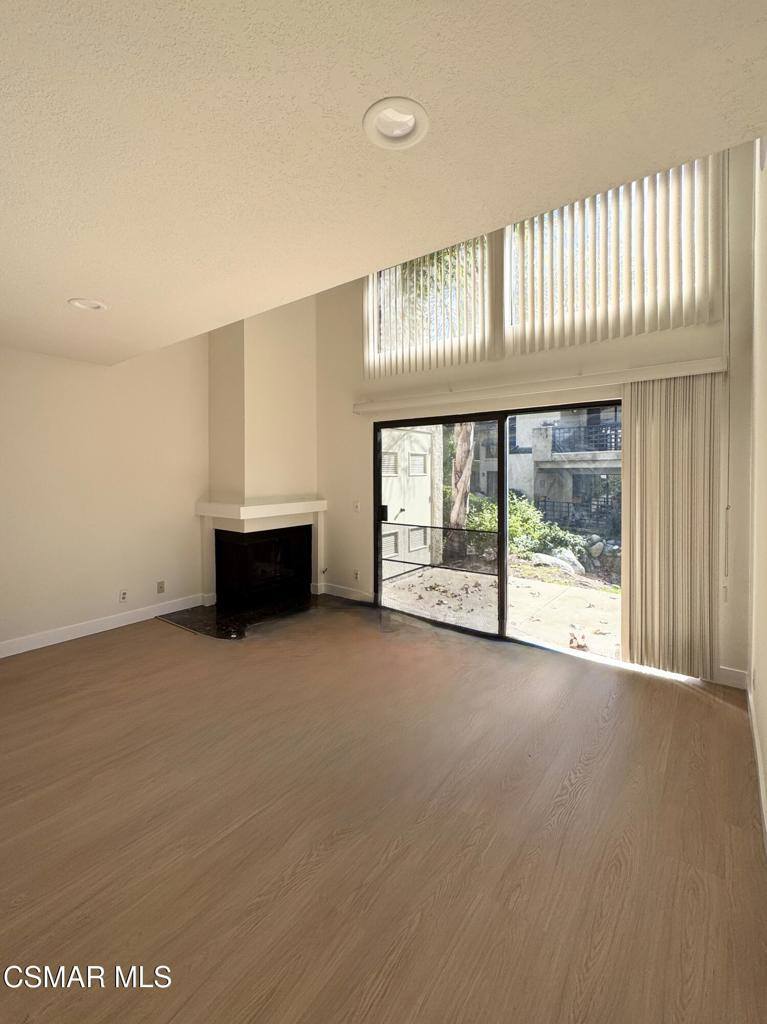 5714 Skyview Way, #E, Agoura Hills, CA 91301