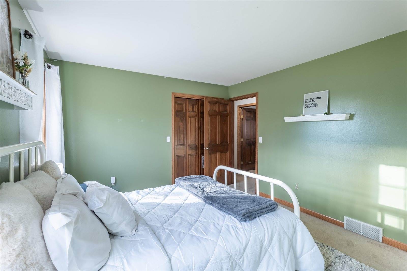 305 Country Club Road, Schofield, WI 54476