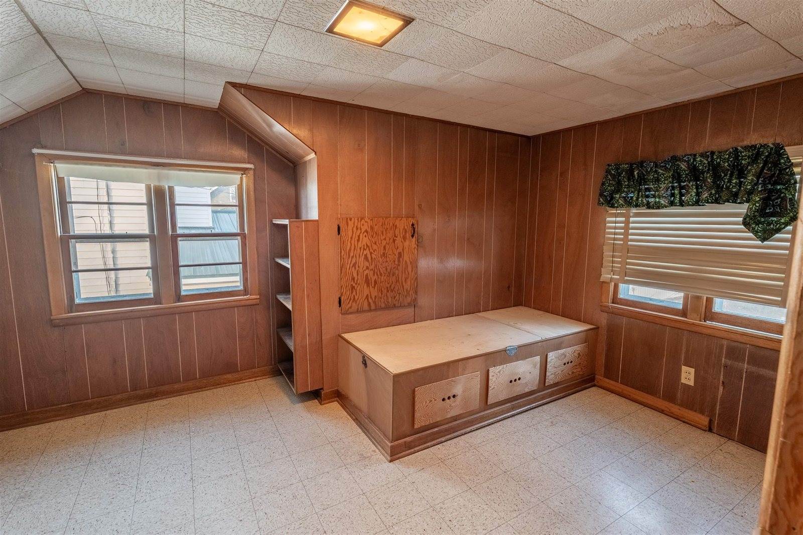 218 N 3rd Avenue, Edgar, WI 54426