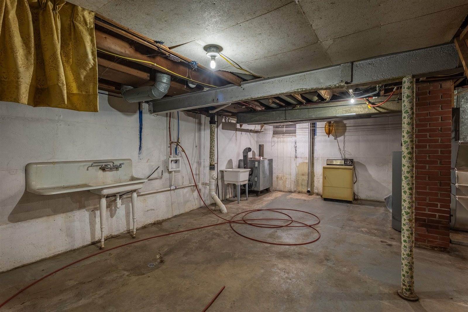 218 N 3rd Avenue, Edgar, WI 54426