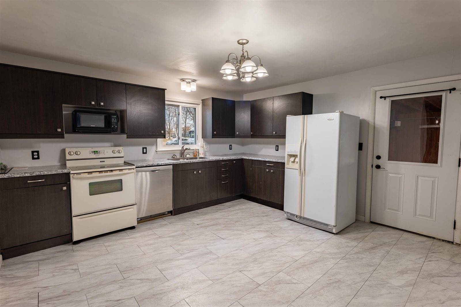 218 N 3rd Avenue, Edgar, WI 54426