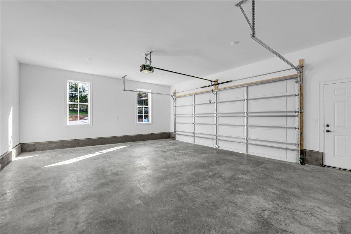 458 Sherwood Dr, McMinnville, TN 37110