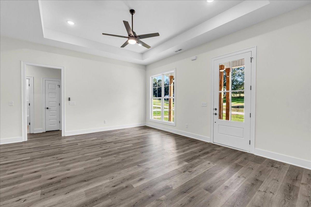 458 Sherwood Dr, McMinnville, TN 37110