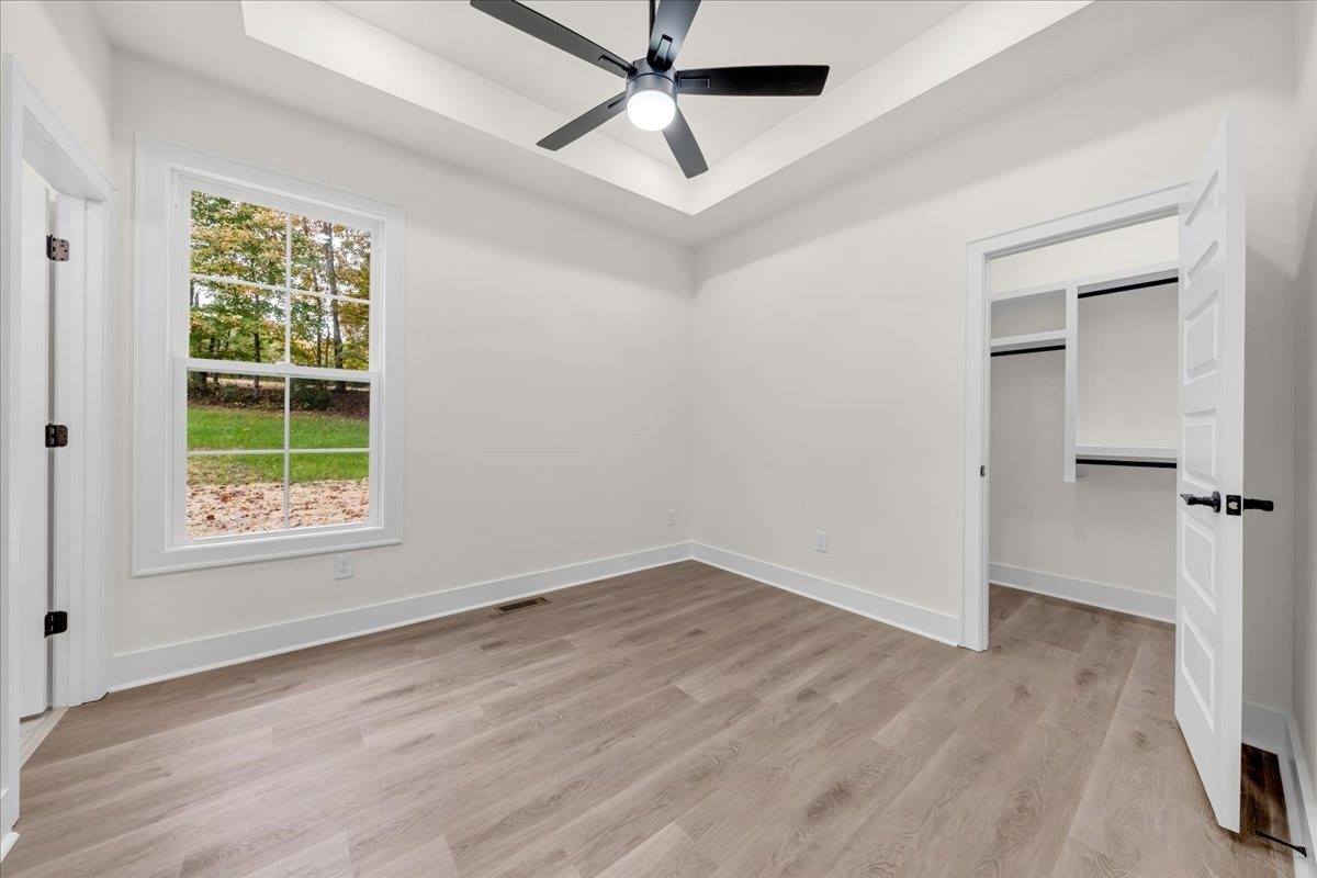 471 Sherwood Dr, McMinnville, TN 37110