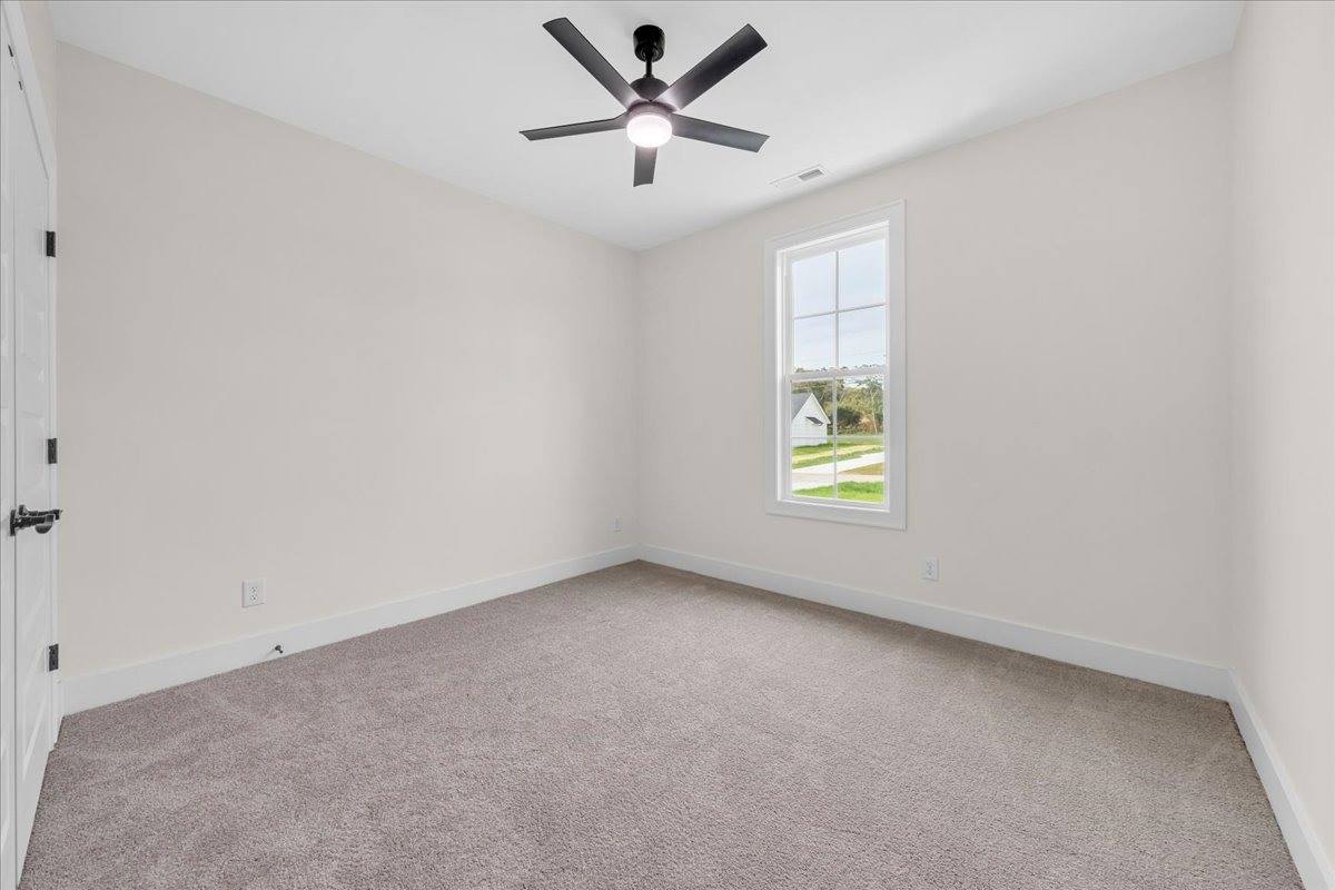 441 Sherwood Dr, McMinnville, TN 37110